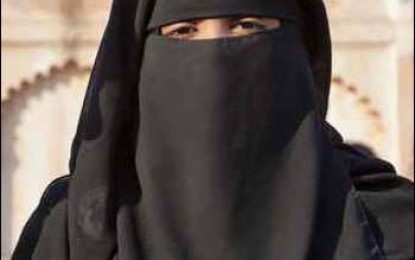 دایکی سەیاف (ئوم سه‌یاف) به‌رپرسی داعش له‌ بازرگانیكردن به‌ ژنانه‌وه‌ ڕاده‌ستی هه‌رێم ده‌كرێت.