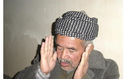 له ‌تۆبزاوا كه‌ چووم بۆلای‌ ئه‌فسه‌ره‌كه‌  هه‌ردوك منداڵه‌كه‌م به‌دوامدا گریان.